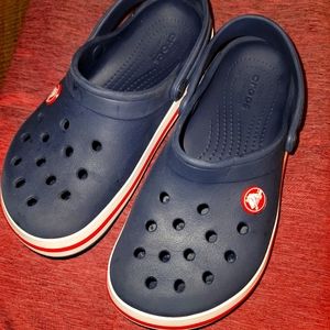 CROCS boys size 13 Navy & Res
